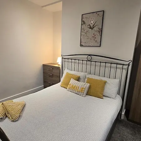 דירה Derwent - Three Bedrooms - Sleeps 6 *